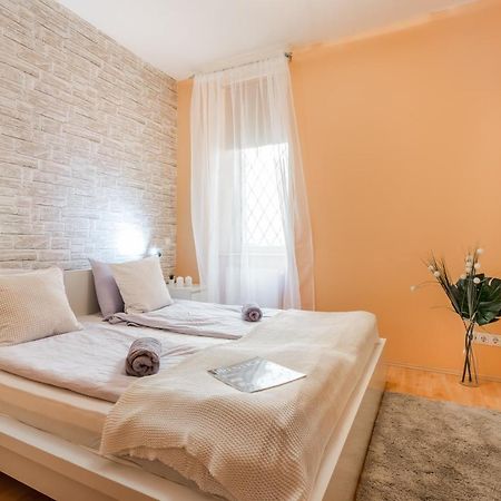 Central Premier Apartment Budapeşte Dış mekan fotoğraf