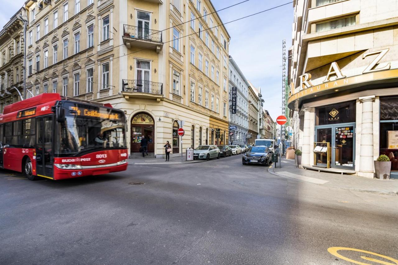 Central Premier Apartment Budapeşte Dış mekan fotoğraf