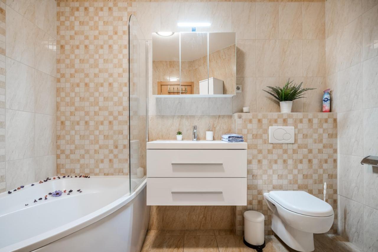 Central Premier Apartment Budapeşte Dış mekan fotoğraf